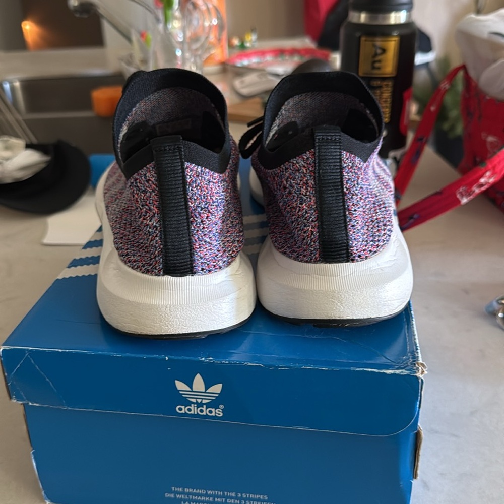 Adidas Swift Run - Picture 5 of 6